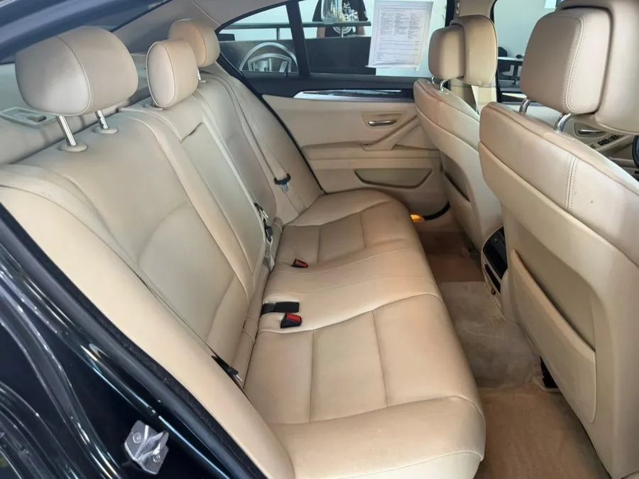 Used 2013 BMW 528i xDrive Sedan AWD/4WD image 11