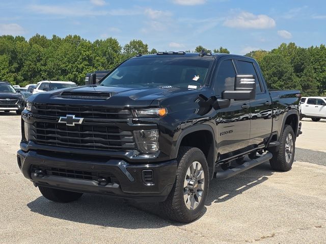 Used 2025 Chevrolet Silverado 2500 Custom w/ Custom Value Package AWD/4WD image 1