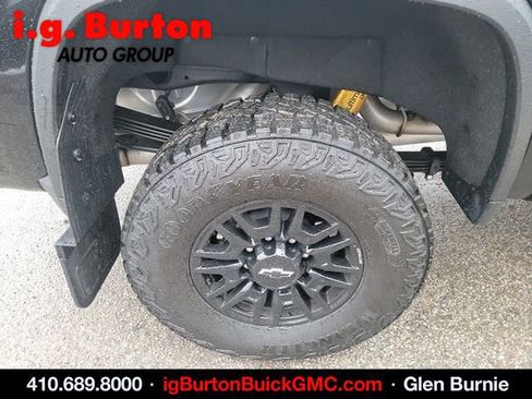 Used 2024 Chevrolet Silverado 2500 ZR2 w/ Technology Package image 6