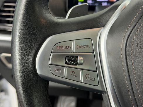 Used 2025 BMW X7 xDrive40i AWD/4WD image 15