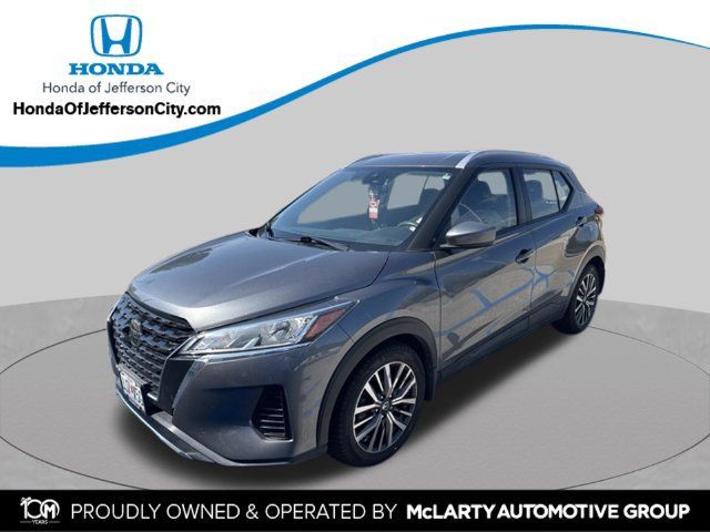 Used 2021 Nissan Kicks SV FWD image 1