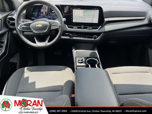 Used 2026 Chevrolet Equinox LT FWD image 14