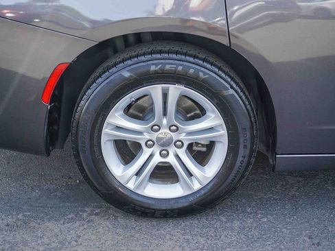 Used 2022 Dodge Charger SXT image 9