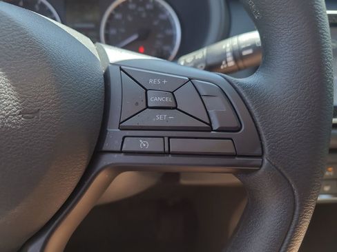 Used 2025 Nissan Kicks Play S FWD image 26