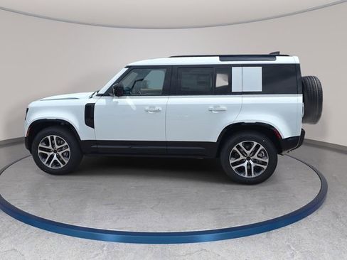 New 2026 Land Rover Defender 110 X-Dynamic SE AWD/4WD image 8