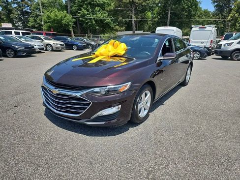 Used 2020 Chevrolet Malibu LS w/ Driver Confidence Package FWD image 1