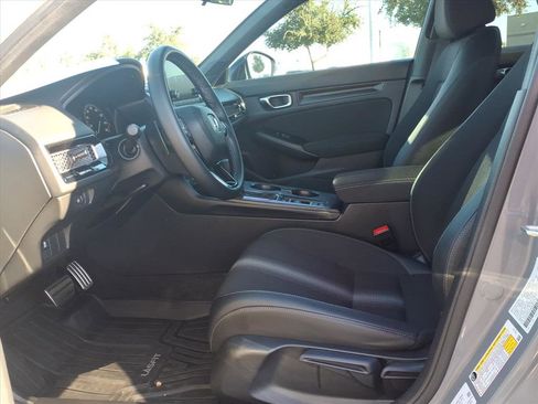 Used 2025 Honda Civic Sport image 19