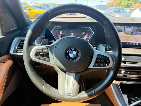 Used 2025 BMW X5 xDrive40i w/ M Sport Package AWD/4WD image 18