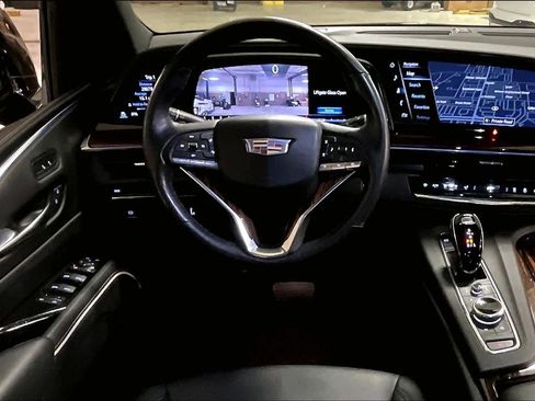 Used 2022 Cadillac Escalade ESV Luxury image 6