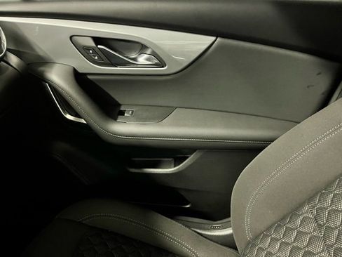 Used 2020 Chevrolet Blazer LT image 13