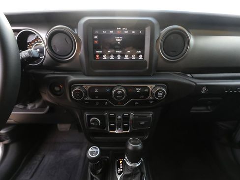 Used 2023 Jeep Wrangler Unlimited Sport AWD/4WD image 17