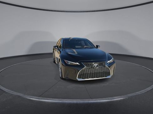 Used 2022 Lexus IS 300 w/ Premium Package RWD image 3