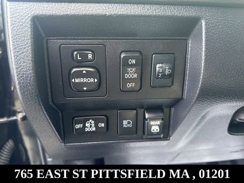 Used 2020 Toyota Tundra SR5 image 28
