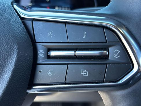 Used 2026 Chevrolet Equinox LT FWD image 11