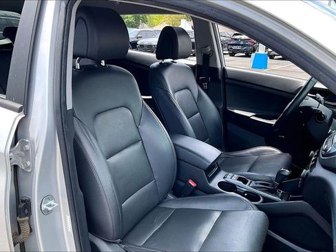 Used 2017 Hyundai Tucson SE Plus AWD/4WD image 29