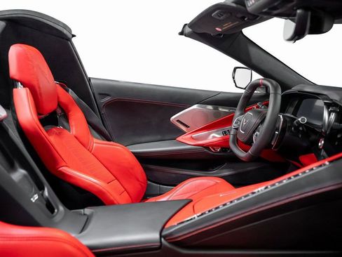 Used 2024 Chevrolet Corvette Stingray Premium Conv w/ 3LT image 52