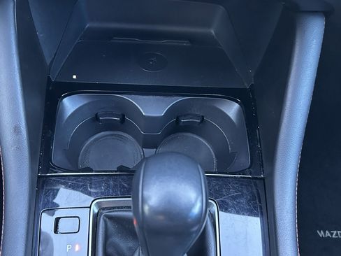 Used 2024 MAZDA MAZDA3 s image 32