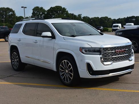 Used 2023 GMC Acadia Denali AWD/4WD image 3