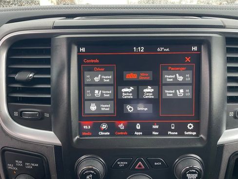 Used 2018 RAM 2500 Power Wagon w/ Leather & Luxury Group image 28
