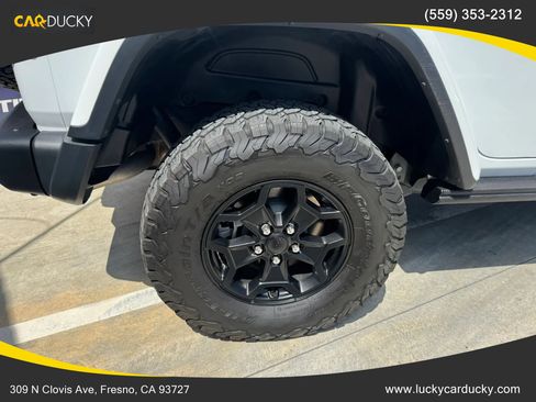 Used 2023 Jeep Wrangler Unlimited Rubicon 4xe AWD/4WD image 27