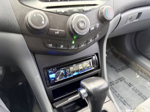 Used 2005 Honda Accord LX image 18