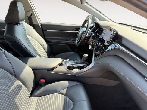 Certified 2023 Toyota Camry SE FWD image 15