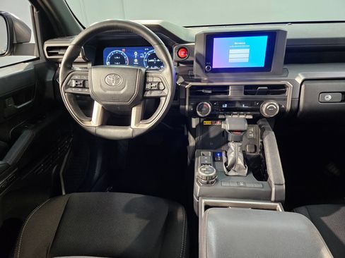 Certified 2025 Toyota 4Runner TRD Off-Road AWD/4WD image 9