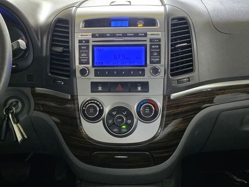 Used 2011 Hyundai Santa Fe GLS FWD image 25