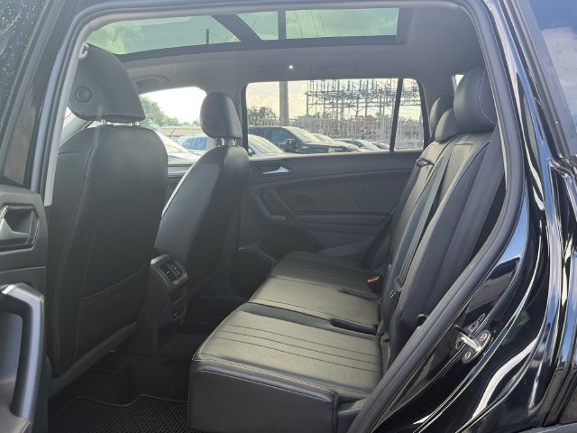 Used 2022 Volkswagen Tiguan SE AWD/4WD image 12