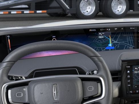 New 2026 Lincoln Nautilus Premier AWD/4WD image 13