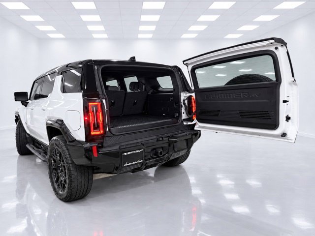 Used 2025 GMC Hummer EV 2X AWD/4WD image 9