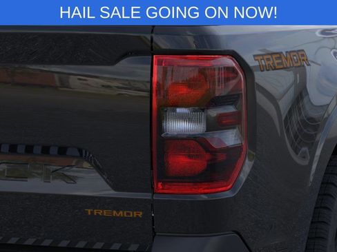 New 2026 Ford Maverick Tremor image 24