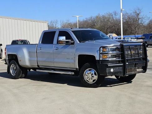 Used 2018 Chevrolet Silverado 3500 LTZ w/ Duramax Plus Package image 2