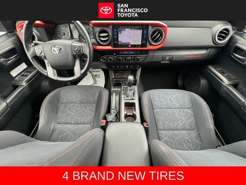 Used 2016 Toyota Tacoma TRD Off-Road AWD/4WD image 20