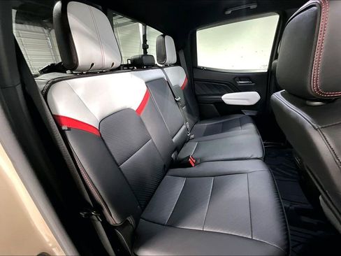 Used 2023 GMC Canyon AT4X image 34