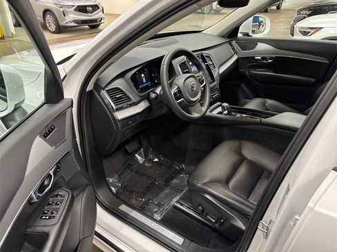 Certified 2023 Volvo XC90 B5 Core w/ Climate Package image 10