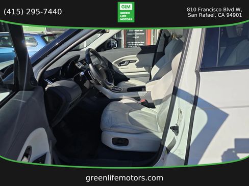 Used 2017 Land Rover Range Rover Evoque SE Premium image 17