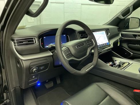 New 2025 Jeep Wagoneer 4WD image 17