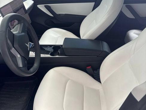 Used 2019 Tesla Model 3 Standard Range Plus RWD image 2