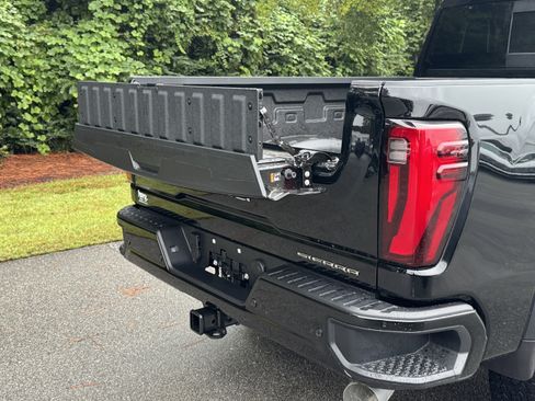 New 2026 GMC Sierra 2500 Denali Ultimate image 8