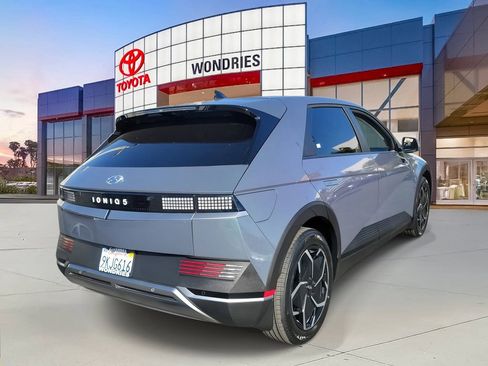 Used 2024 Hyundai Ioniq 5 SEL image 4
