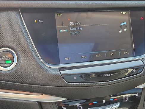 Used 2018 Cadillac XT5 Luxury w/ Driver Awareness Package image 29