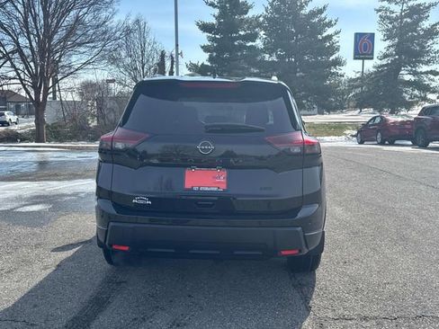 New 2026 Nissan Rogue Dark Armor image 5