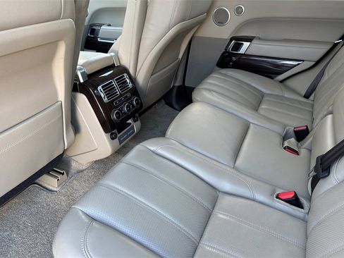 Used 2017 Land Rover Range Rover Supercharged image 11