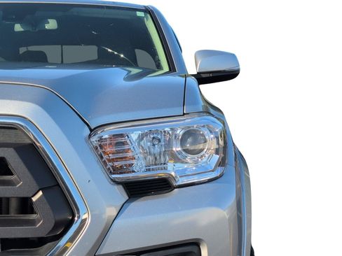 Used 2022 Toyota Tacoma SR5 w/ Technology Package RWD image 13