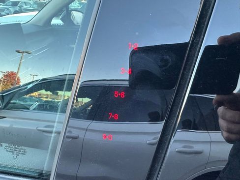 New 2025 Lincoln Corsair Premiere w/ Equipment Group 101A image 48