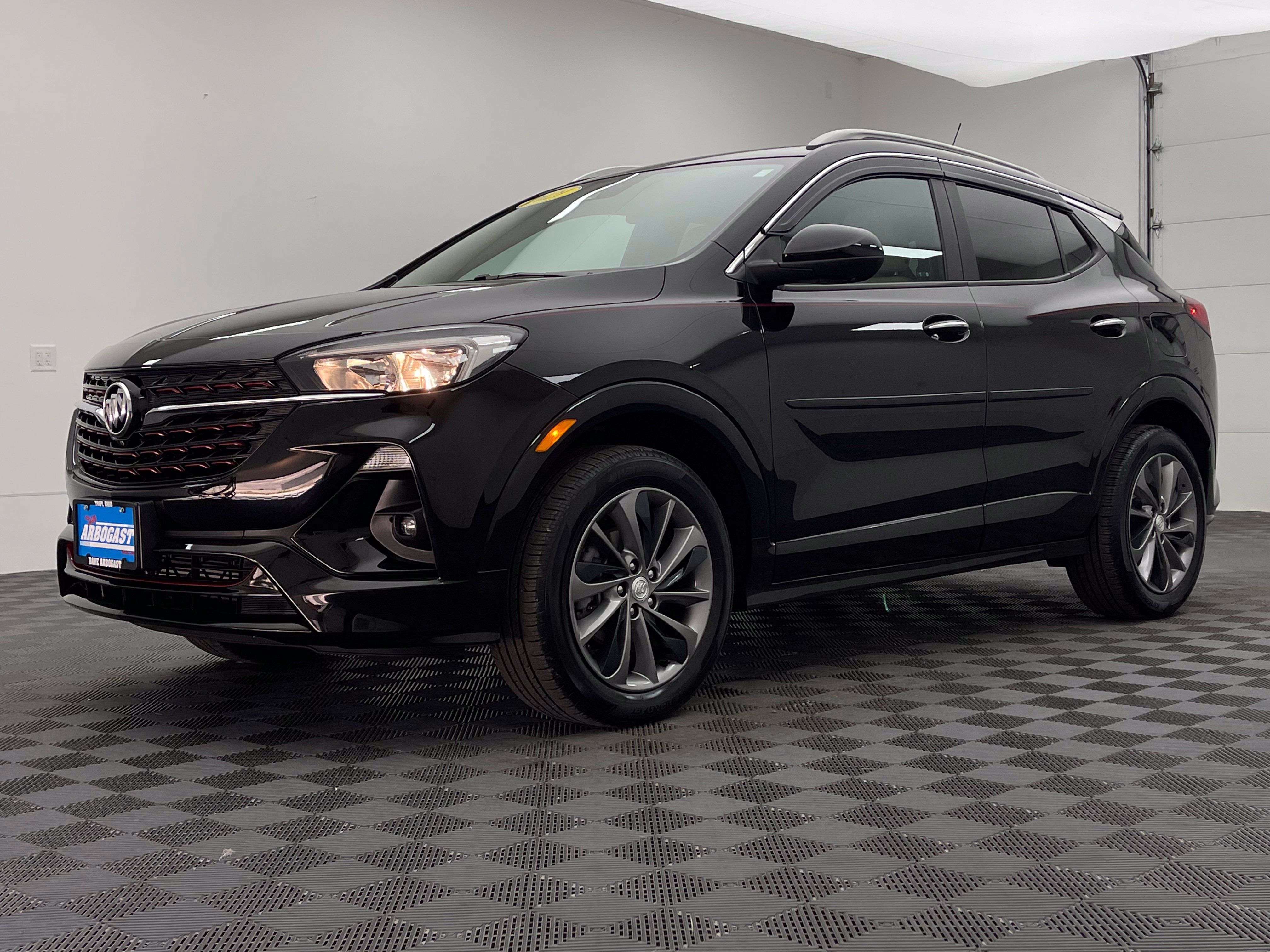 Used 2021 Buick Encore GX Select w/ Advanced Technology Package AWD/4WD image 3