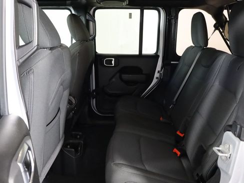 Used 2022 Jeep Wrangler Unlimited Sport AWD/4WD image 16