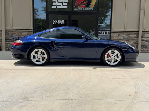 Used 2003 Porsche 911 Turbo AWD/4WD image 2