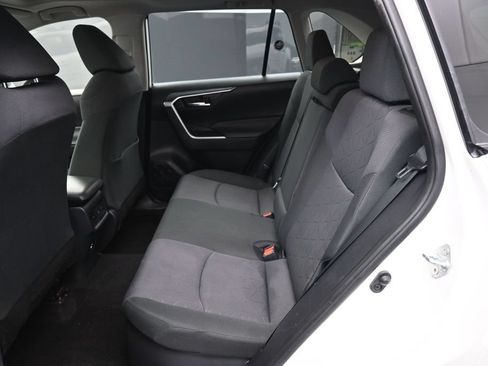 Used 2021 Toyota RAV4 XLE w/ Convenience Package AWD/4WD image 21